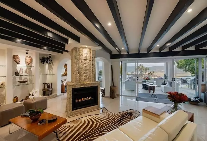 בית מלון כפרי Villa Afrikana Guest Suites By Knysna Paradise Collection