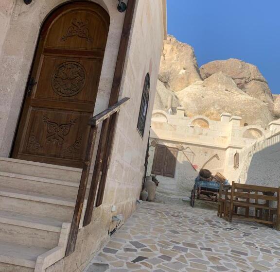 تختخواب و صبحانه Tatlı Kaya Otel