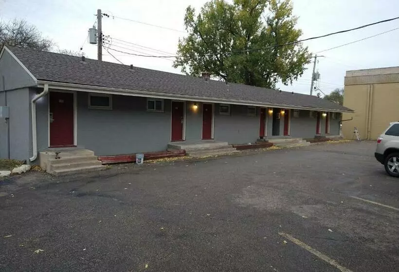 Highway Motel