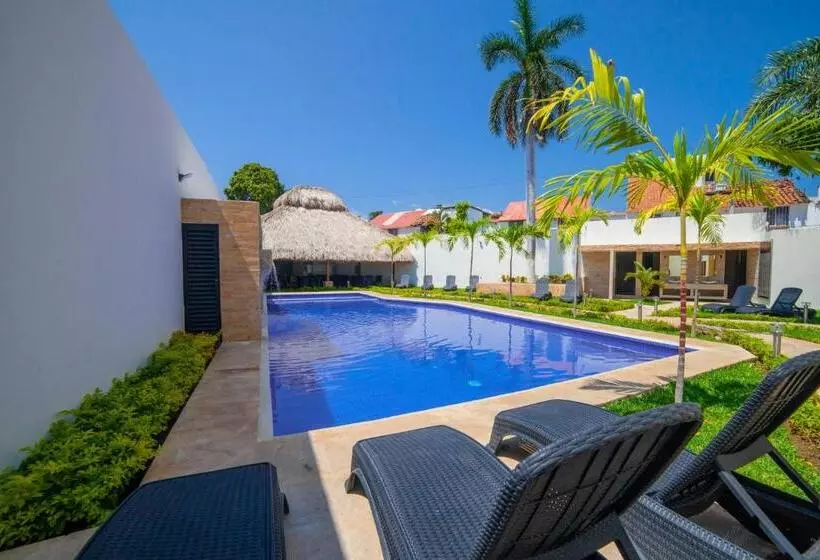 ホテル Mayev Express