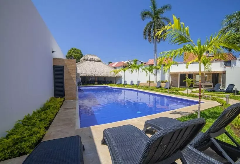 ホテル Mayev Express