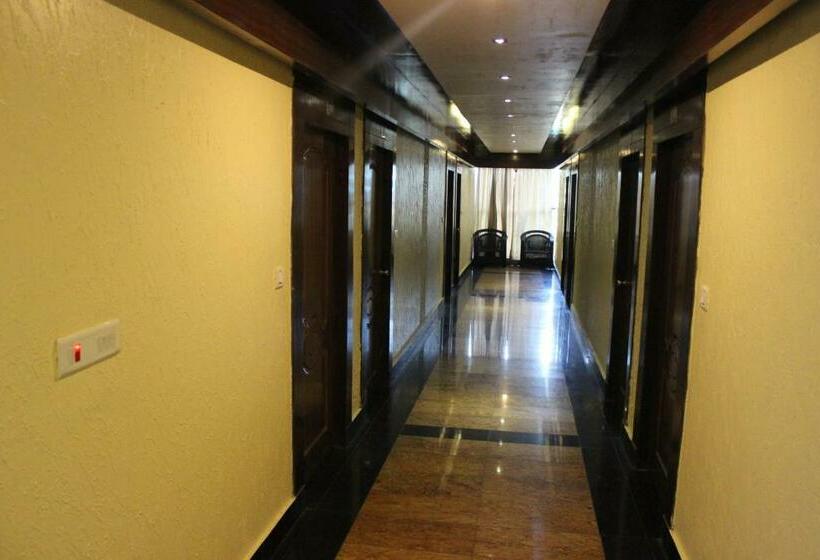 Отель Nk International