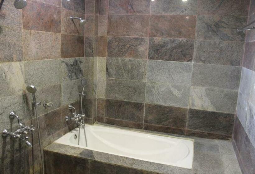 Отель Nk International