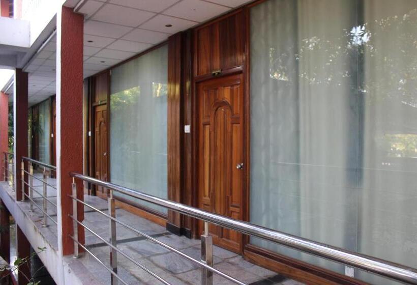 Отель Nk International