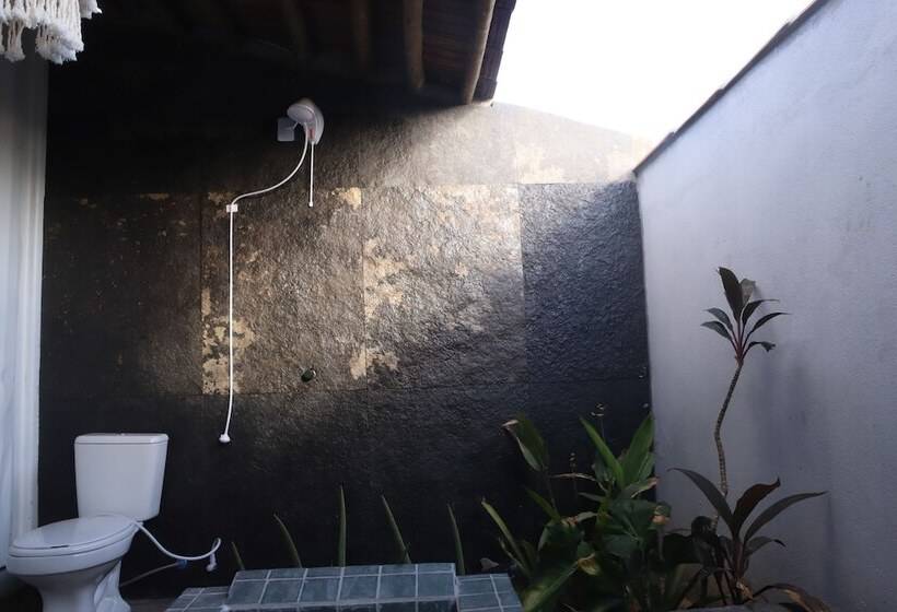 هتل Zero Meia Um Pousada