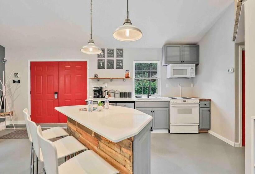 פנסיון Fox Cottage