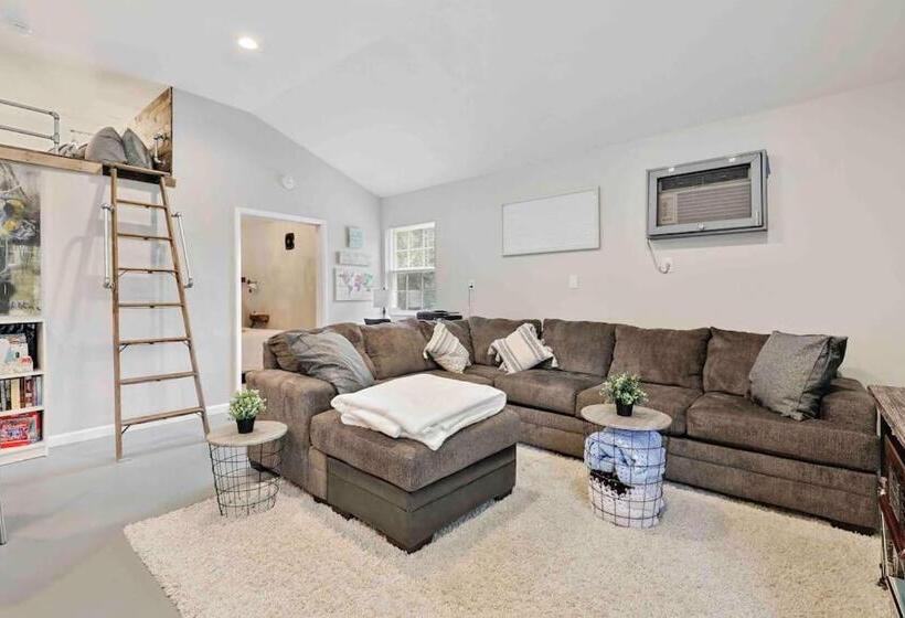 פנסיון Fox Cottage