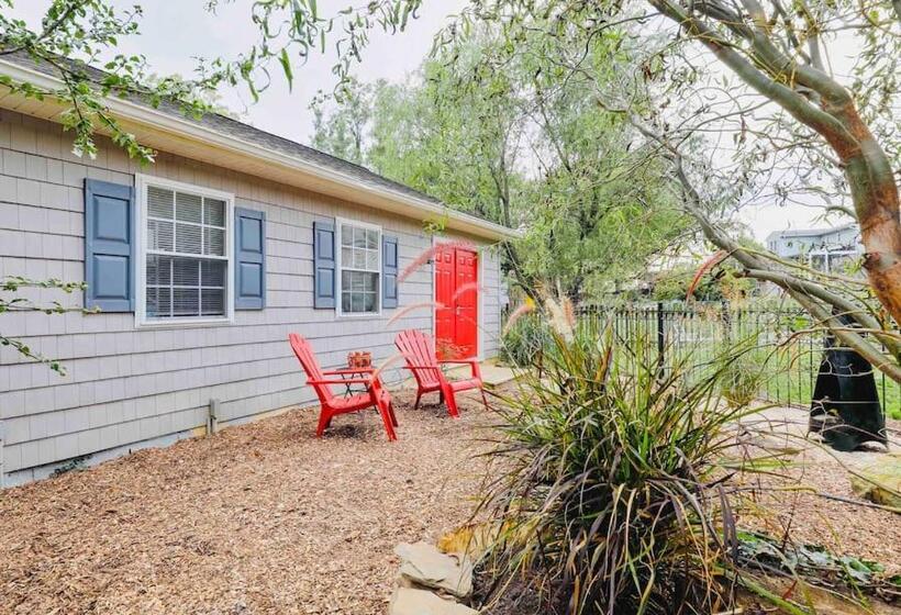 פנסיון Fox Cottage