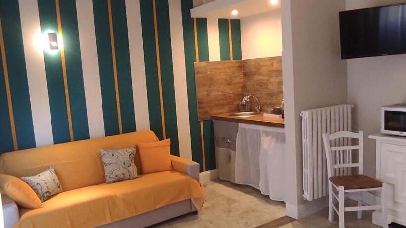 住宿加早餐  Chez Tata    Scé Tatà