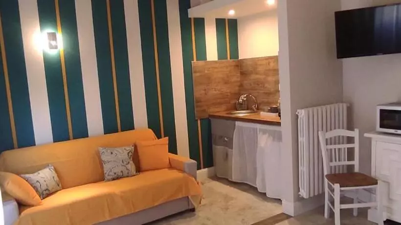 Aamiaismajoitus (B&B) Chez Tata    Scé Tatà