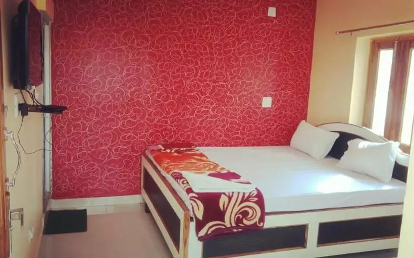 Hotelli Anand Lok Vatika