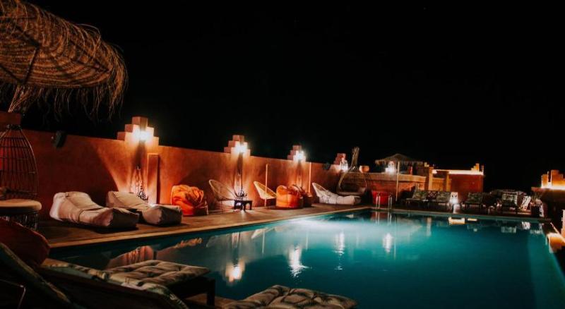 هتل Borj Des Cascades