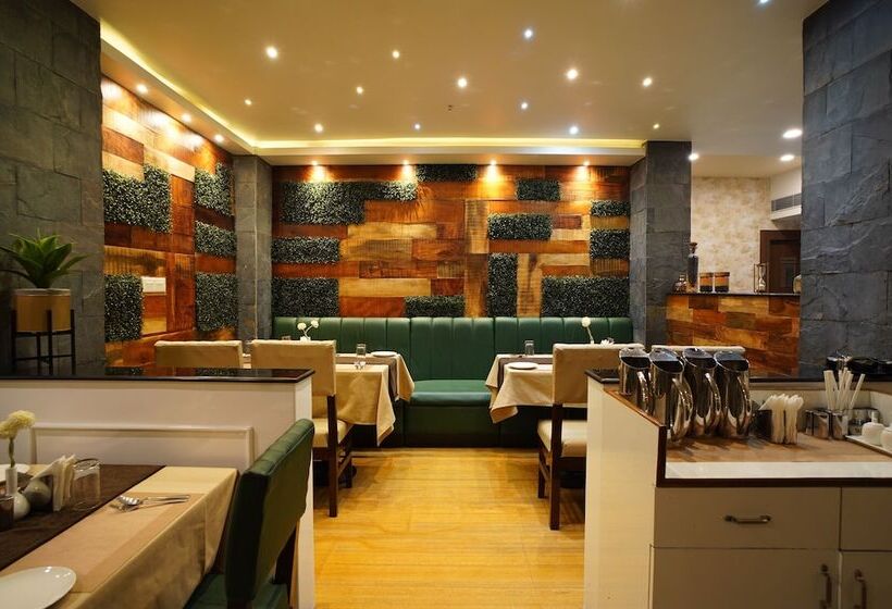 בית מלון כפרי Clarks Inn Purnea