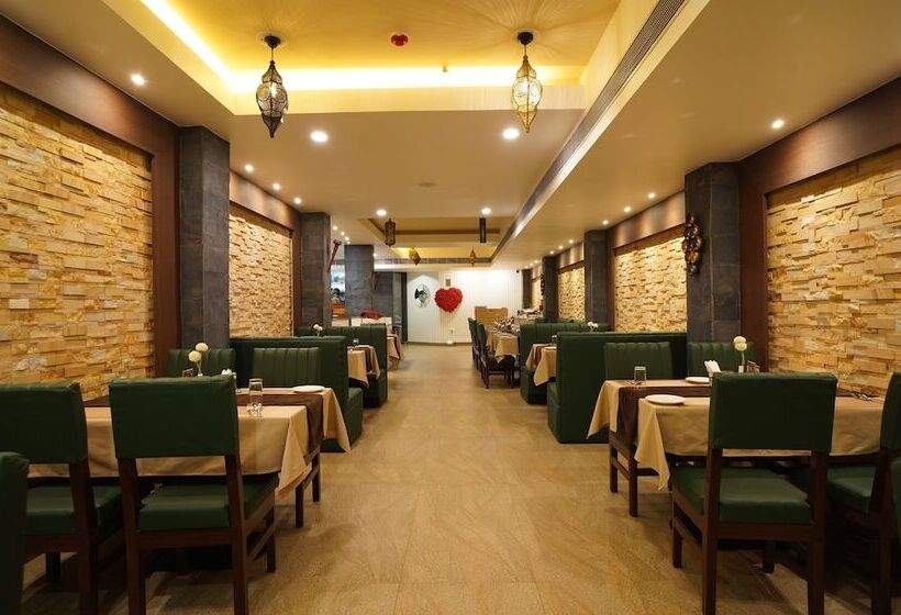 בית מלון כפרי Clarks Inn Purnea