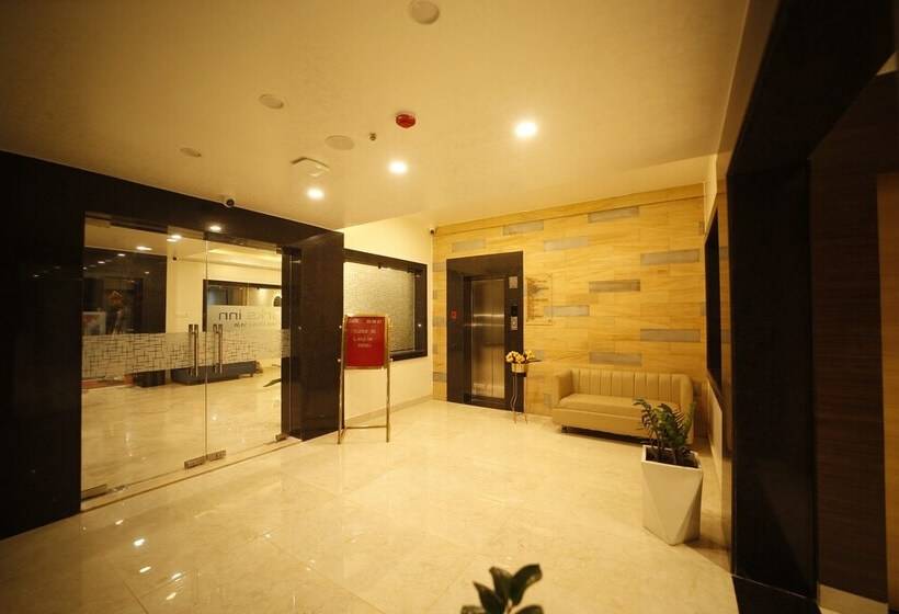 בית מלון כפרי Clarks Inn Purnea