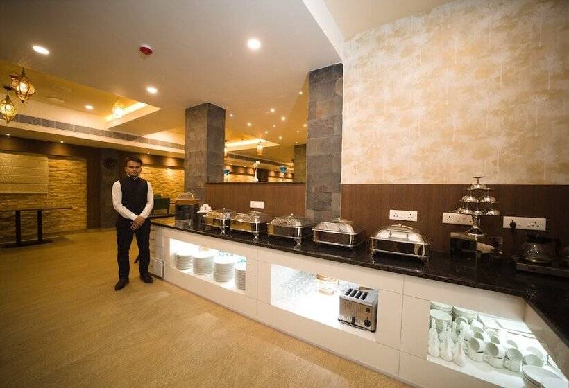 בית מלון כפרי Clarks Inn Purnea