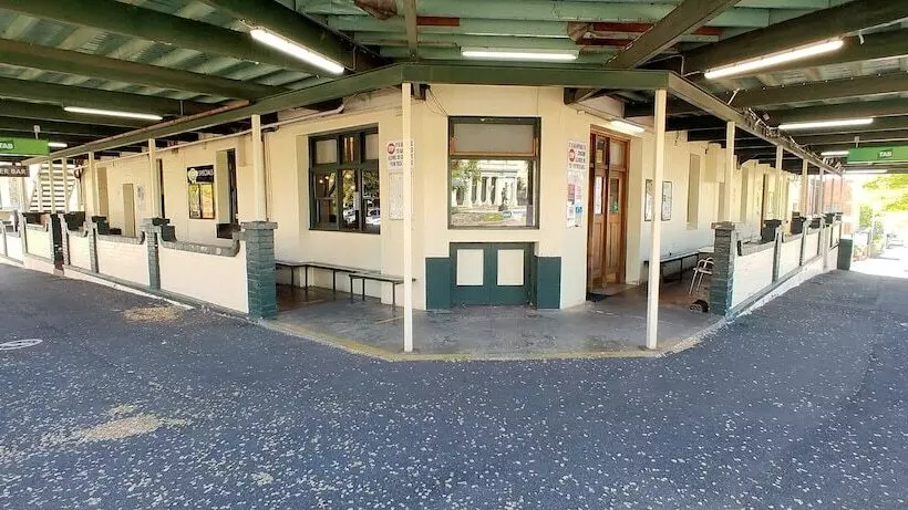 ホテル Metropolitan