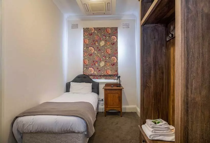 ホテル Metropolitan