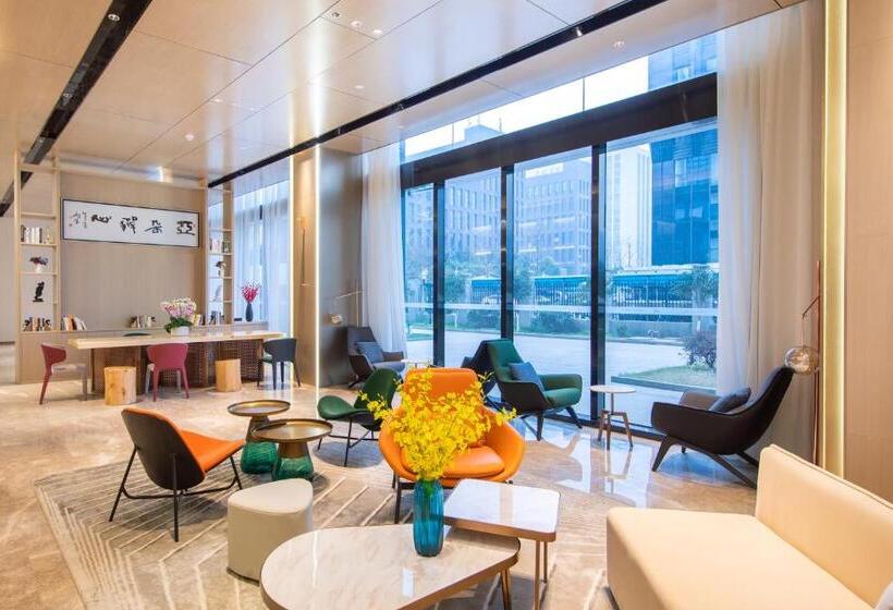 Atour Hotel Wuhan Jinyin Lake