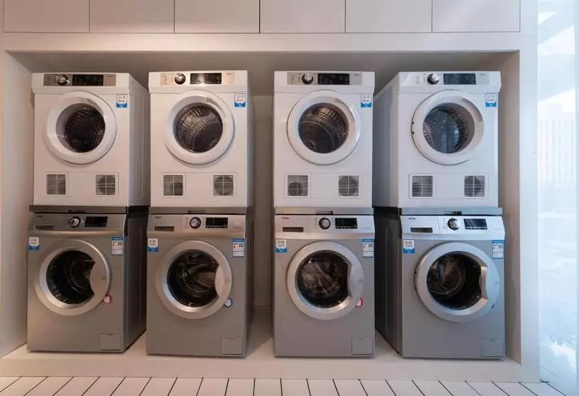 Atour Hotel Wuhan Jinyin Lake