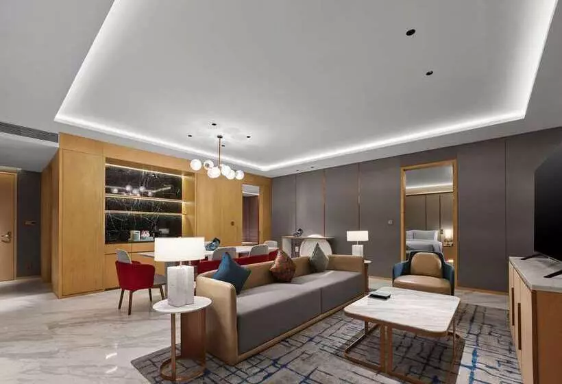 هتل Doubletree By Hilton Nanning Wuxiang