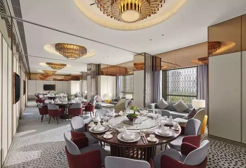 هتل Doubletree By Hilton Nanning Wuxiang