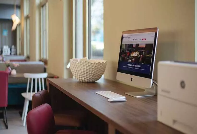 Hotelli Hampton By Hilton Konstanz