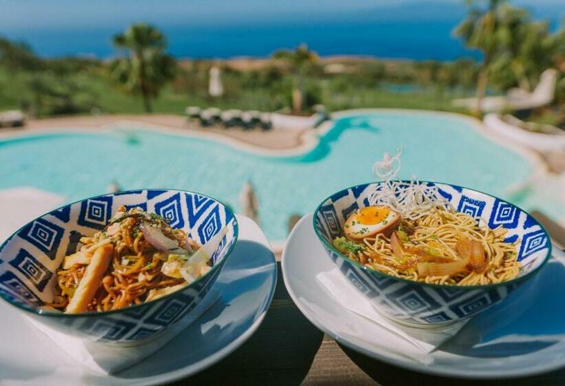 هتل Los Jardines de Abama Suites