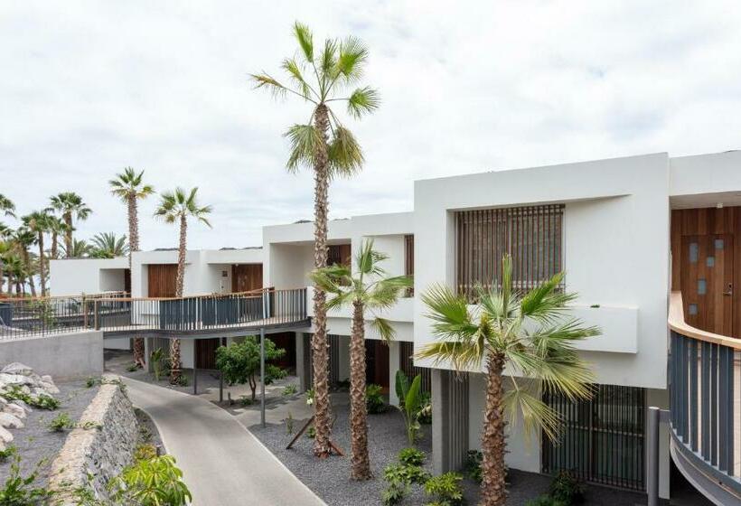 هتل Los Jardines de Abama Suites