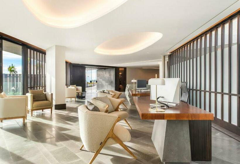 هتل Los Jardines de Abama Suites