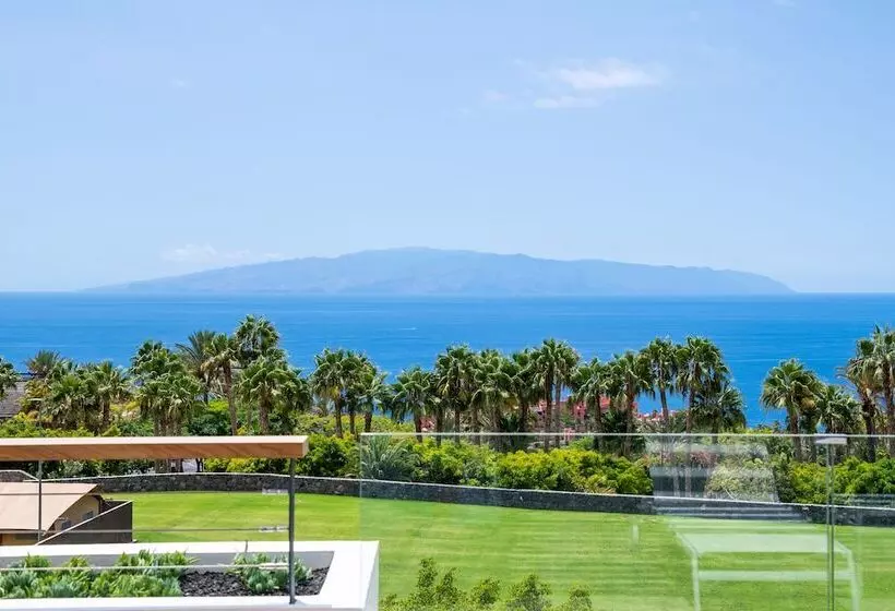 ホテル Los Jardines de Abama Suites