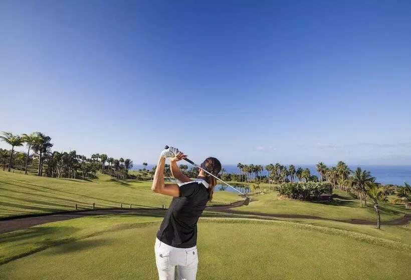 ホテル Los Jardines de Abama Suites