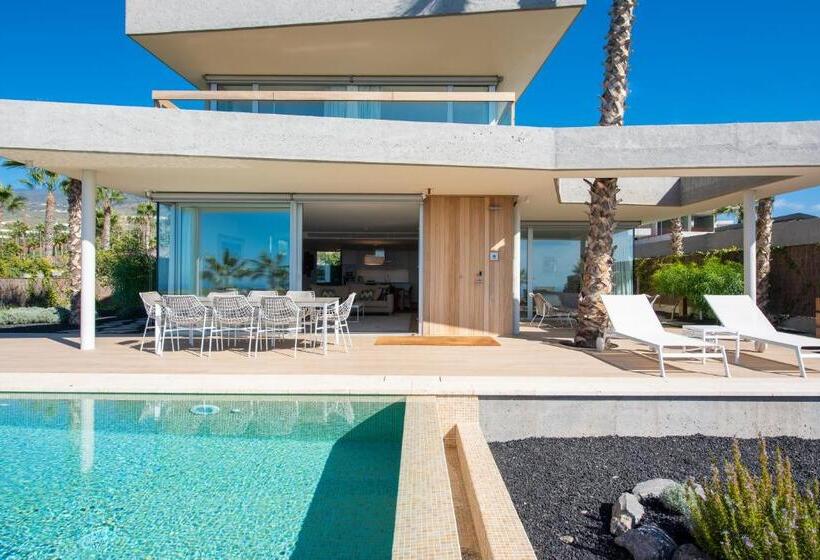 هتل Los Jardines de Abama Suites