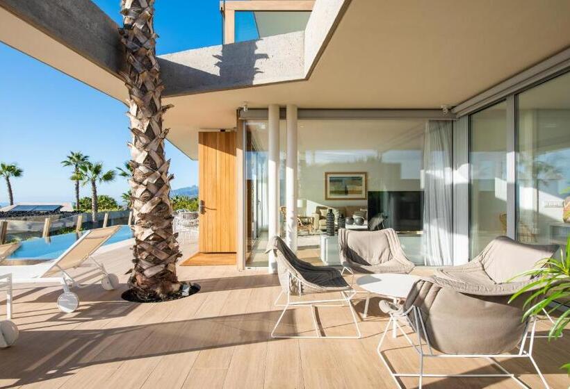 هتل Los Jardines de Abama Suites