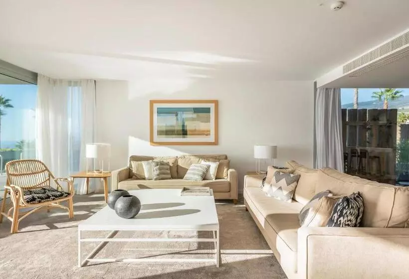 ホテル Los Jardines de Abama Suites