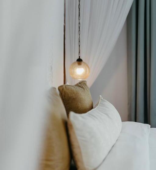 ホテル Lux Marijani Zanzibar