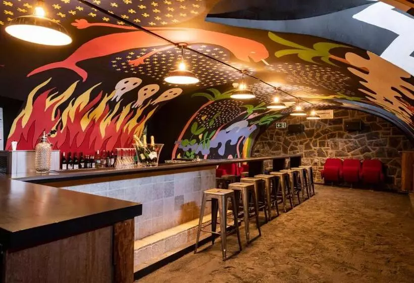 Hotelli Peanut Mountain Lodge & Le Communal