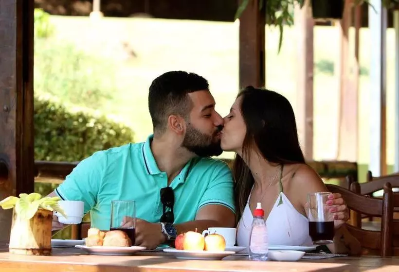 Hotelli Pousada Realeza Atibaia