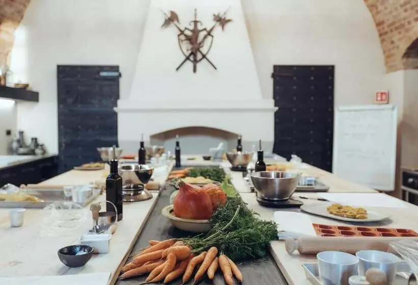 Hotelli Rocca Di Arignano