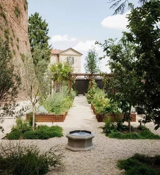 Hotelli Rocca Di Arignano