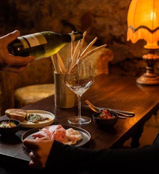 فندق Rocca Di Arignano