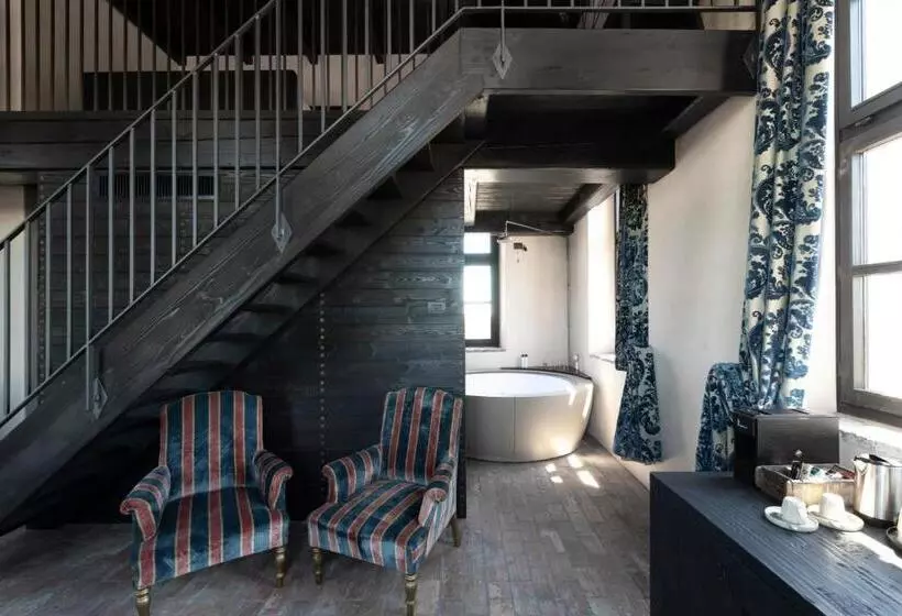 Hotelli Rocca Di Arignano