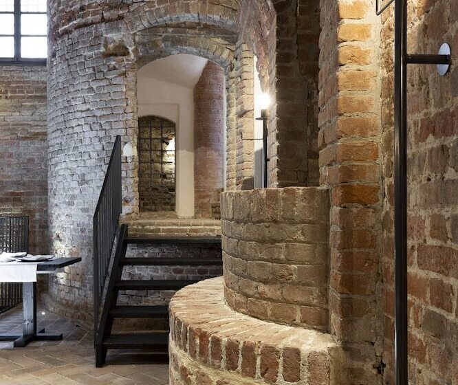 فندق Rocca Di Arignano