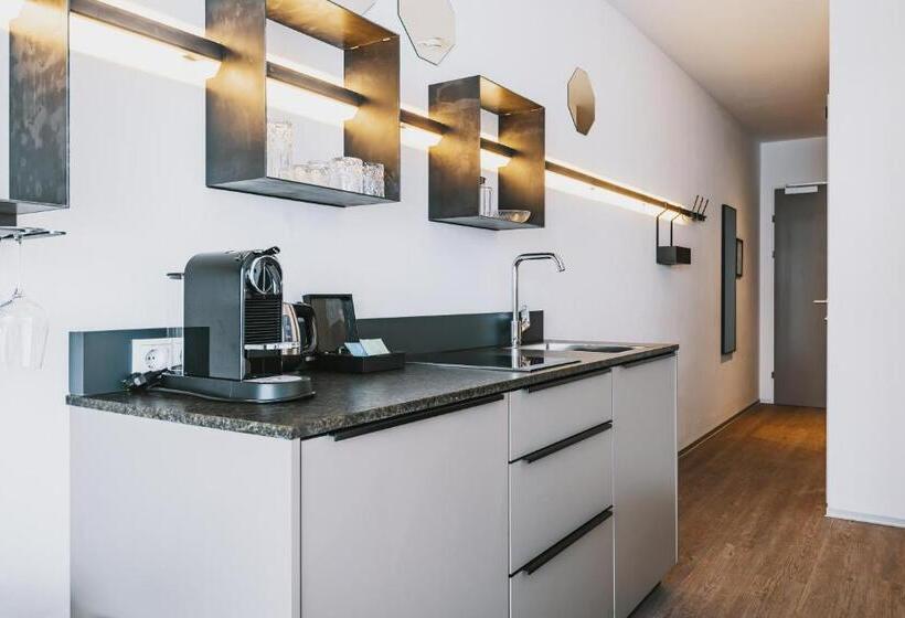 Nikolaus By Avenida Panoramic Wellness Suites