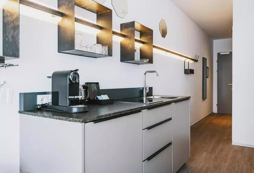 Nikolaus By Avenida Panoramic Wellness Suites