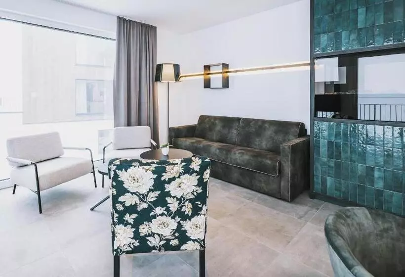 Nikolaus By Avenida Panoramic Wellness Suites