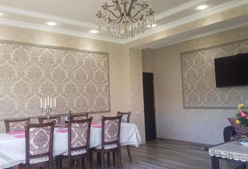 پانسیون Siran Guest House