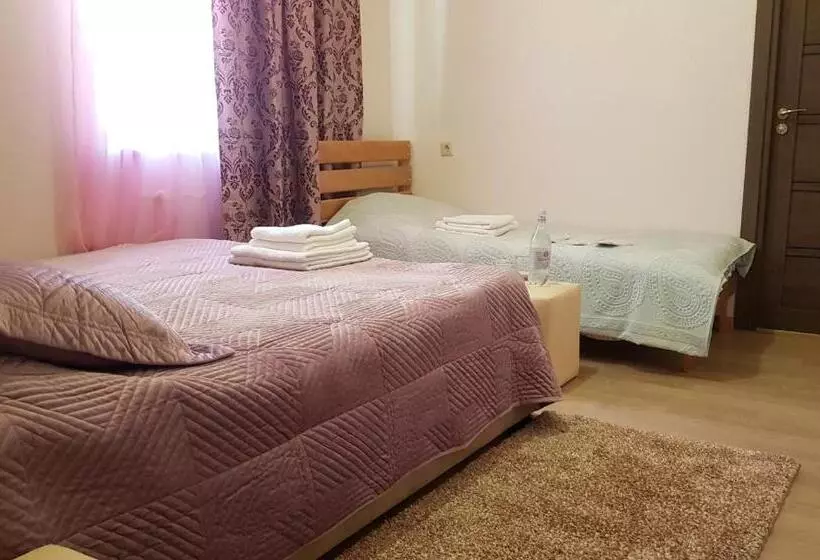 پانسیون Siran Guest House
