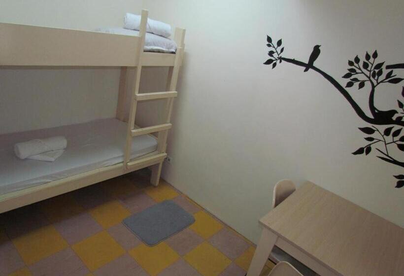 Bed and Breakfast Bed And Brewhouse Sucat