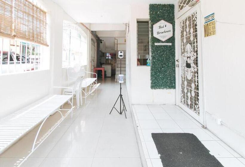 Bed and Breakfast Bed And Brewhouse Sucat